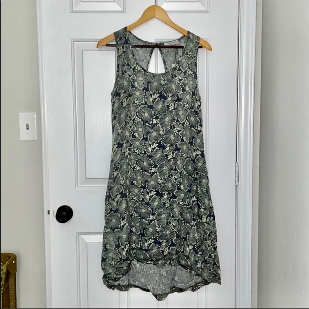 🆕 MODODOC • Floral Sleeveless Dress